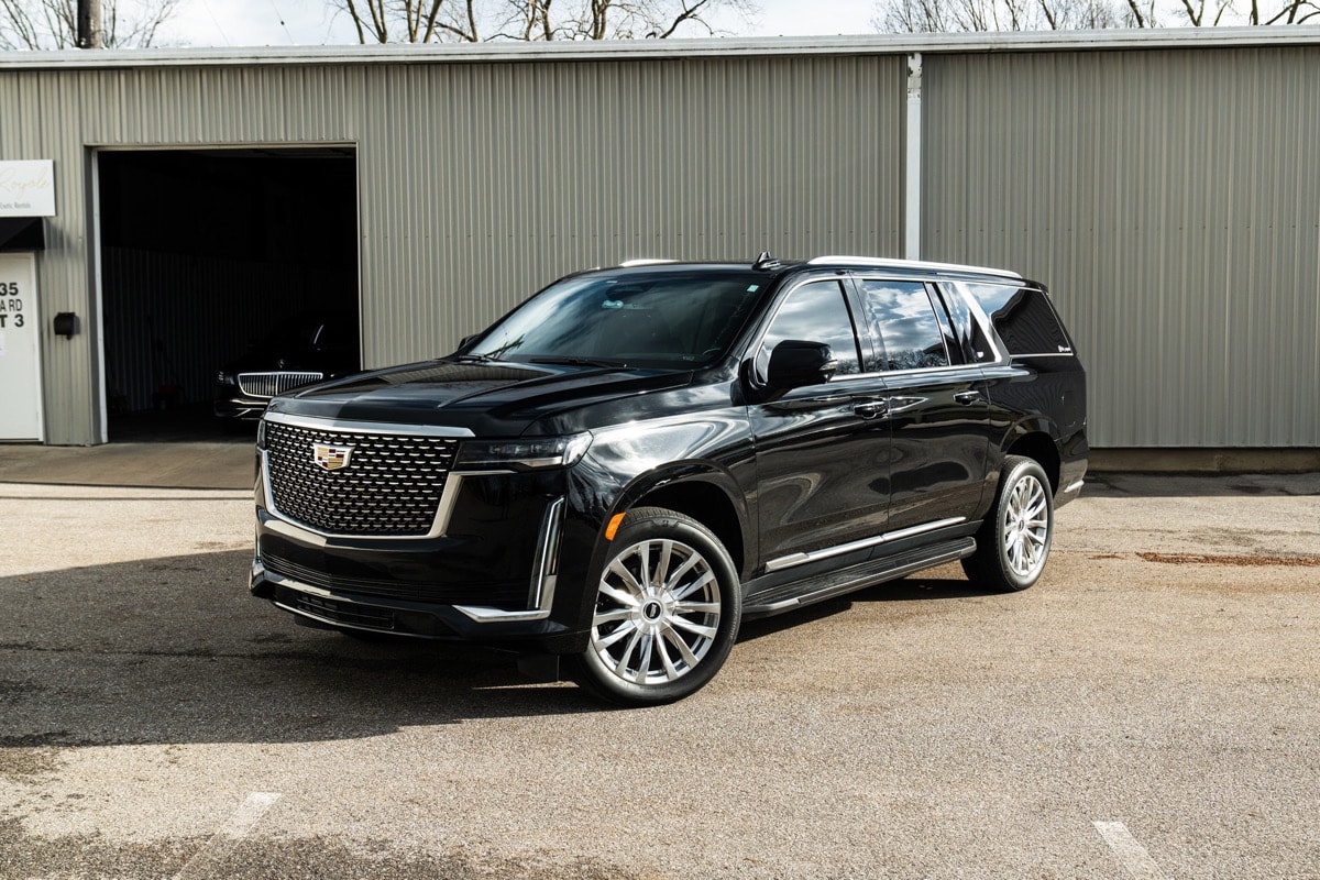 Cadillac Escalade — photo 1