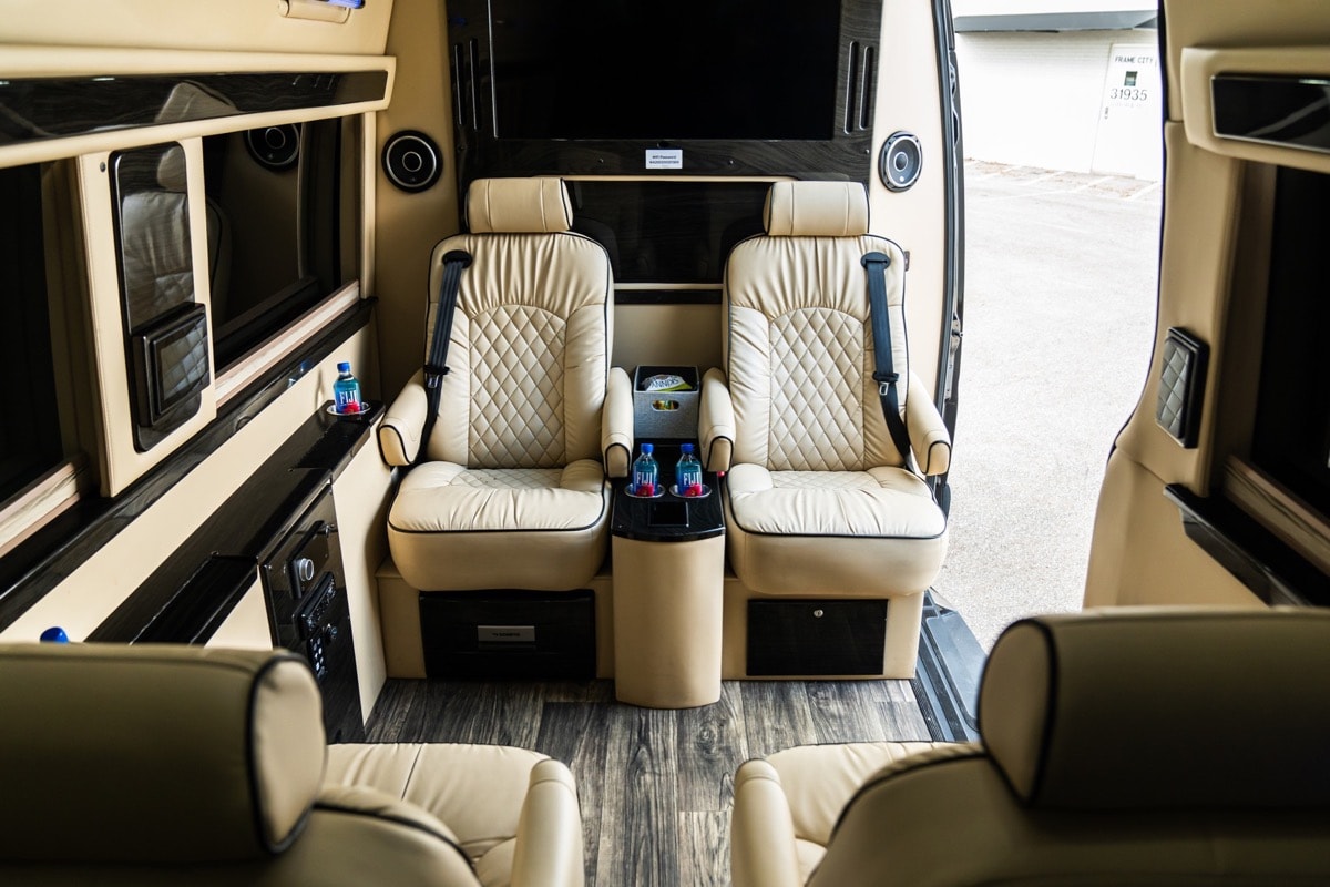Mercedes Jet Sprinter — photo 5