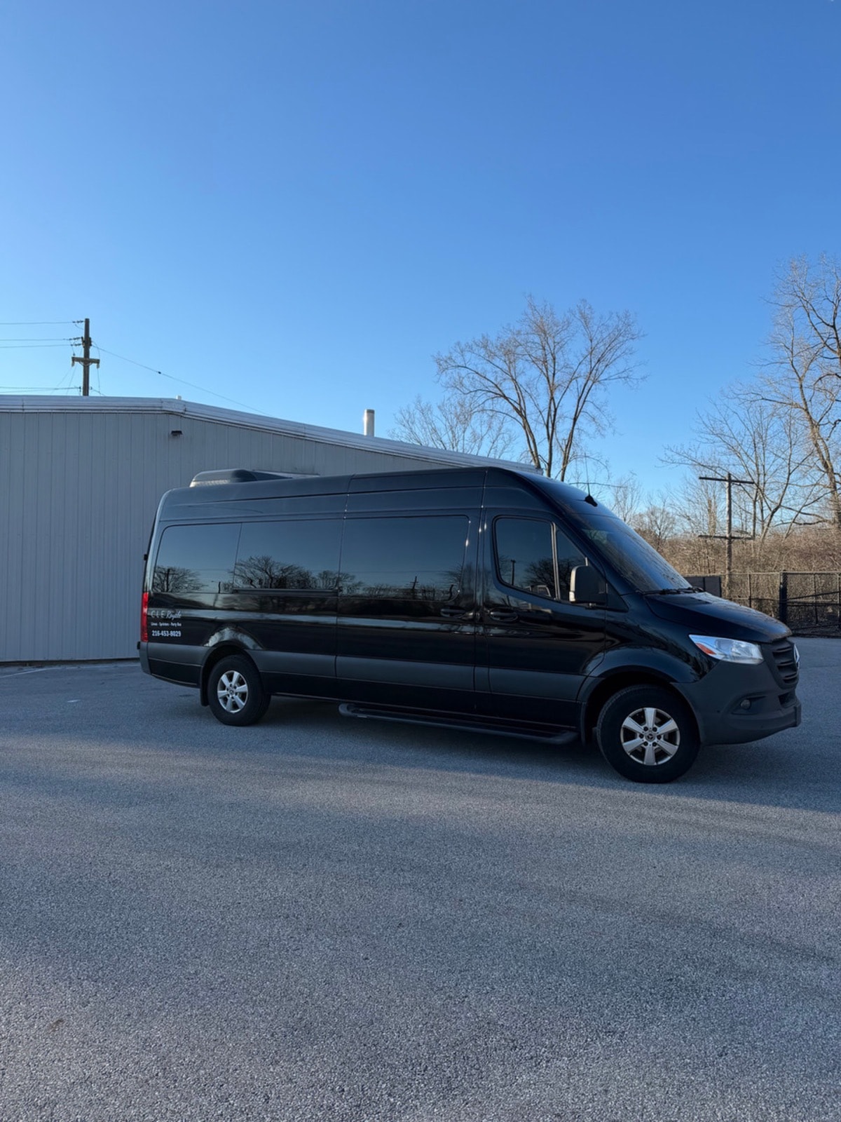 Mercedes Shuttle Sprinter — photo 1