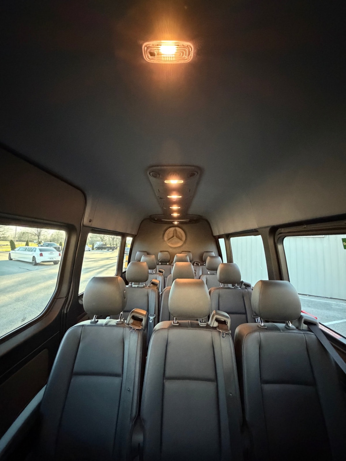 Mercedes Shuttle Sprinter — photo 3
